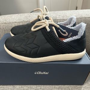 OluKai Black and Cream Women's Moccasins